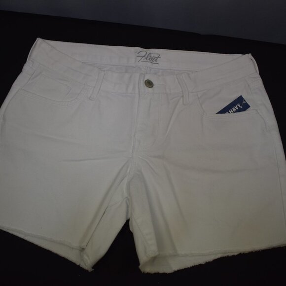 OLD NAVY FLIRT WHITE‎ DENIM SHORTS - Picture 2 of 6